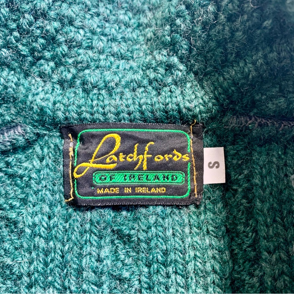 Women's Green Cable Knit Cardigan - Picture 9 of 11